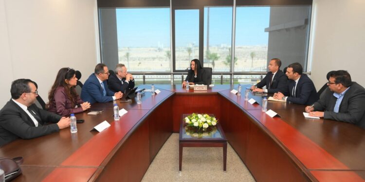 وزيرة التضامن الاجتماعي تلتقي رئيس جمعية رجال أعمال إسكندرية ويبحثان التعاون في مجالات التمكين الاقتصادي للأسر الأكثر احتياجًا