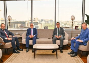 وزراء الزراعة والري والتموين ورئيس جهاز مستقبل مصر يناقشون سُبل تطوير زراعة محصولى قصب وبنجر السكر و زيادة الإنتاجية