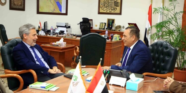 رئيس شركة تنمية الريف المصرى الجديد يستقبل السفير الإيطالى بالقاهرة لبحث سبل التعاون المشترك في مجالات الزراعة