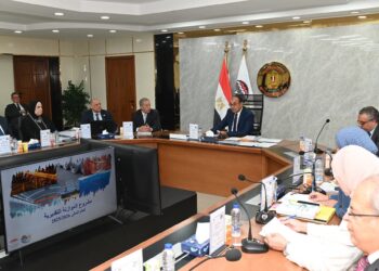 وزير قطاع الأعمال العام يترأس الجمعية العامة العادية وغير العادية لـ«القابضة للصناعات المعدنية»