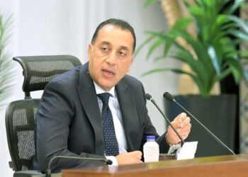 رئيس الوزراء يستعرض جهود وزارة الأوقاف في التصدي للشائعات وبناء الوعي لمواجهتها