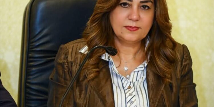 وزيرة التنمية المحلية تتلقى تقريرًا حول آخر مستجدات ملف المخططات التفصيلية والاستراتيجية بالمحافظات