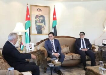 وزير الثقافة يلتقي نظيره الأردني لبحث التعاون الثقافي والفني بين البلدين في مجالات التراث والموسيقى والمسرح