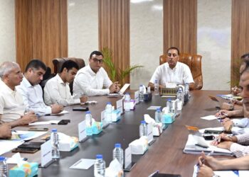 رئيس الوزراء يعقد اجتماعًا لاستعراض موقف مشروعي مدينتي رأس الحكمة الجديدة وشمس الحكمة