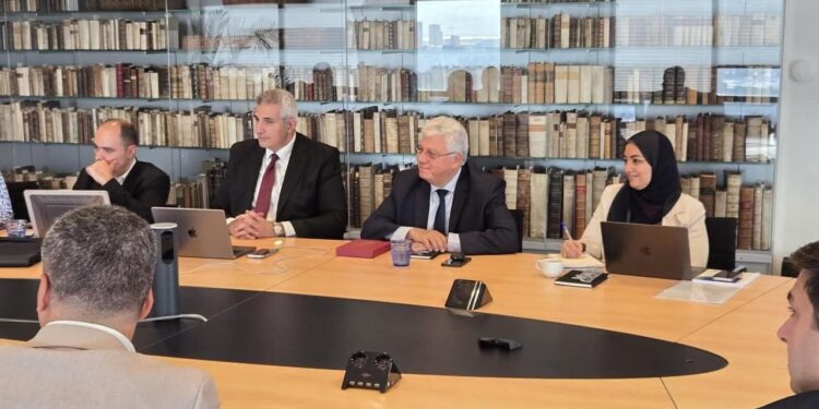 وزير التعليم العالي يزور مقر «إلسيفير» في أمستردام لتعزيز التعاون مع بنك المعرفة المصري والانضمام لشبكة جامعات الجيل الرابع