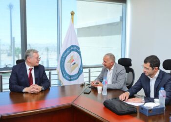 وزير البترول يبحث مع «السويدي إليكتريك» مستجدات مشروع مجمع الصناعات الفوسفاتية بالعين السخنة