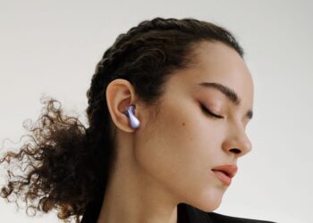 محادثات هادئة وأجواء صوتية غامرة: تعرّف على سماعات 6 HUAWEI FreeBuds