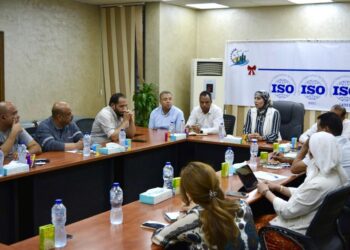 تنفيذاً لتوجيهات وزير الإسكان: مسئولو جهاز مدينة السويس الجديدة يستقبلون مستثمري الحي الصناعي لمناقشة أبرز التحديات