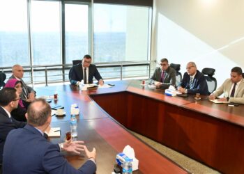 وزير الإسكان يلتقي المدير الإقليمي لمجموعة معارض ومؤتمرات «سيتي سكيب» لبحث التنسيق والتعاون المشترك بشأن «سيتي سكيب مصر»