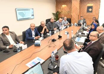 وزير الإسكان يواصل متابعة موقف مبيعات وتسويق المشروعات بالمدن الجديدة ويعقد اجتماعًا مع مسئولي شركة «فاوندرز للتطوير العقاري»