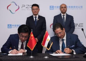 اتفاقية تعاون استراتيجي بين شركة بي.زون والشركة الصينية العامة للهندسة المعمارية لتشغيل البحيرة الرئيسية في «داون تاون لاجون» من أصل 11 بحيرة يضمها المشروع