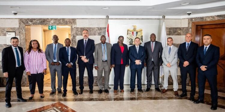 وفد «كيني» يزور البنك المركزي المصري للتعرف على تجربته الرائدة في مجال الأمن السيبراني