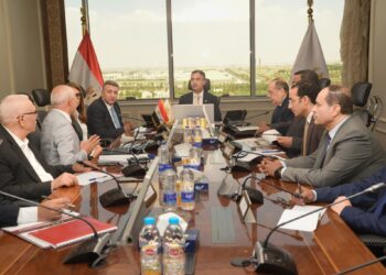 وزير التموين يجتمع مع رؤساء مجالس إدارات شركات مضارب رشيد وكفر الشيخ والبحيرة لمتابعة منظومة العمل