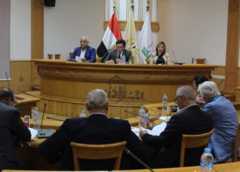 وزير الثقافة يترأس الجمعية العمومية للشركة القابضة للاستثمار في المجالات الثقافية والسينمائية.. ويستعرض جهود التطوير واستثمار الموارد والحفاظ على الأصول