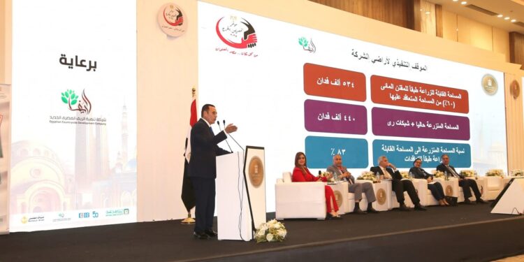 رئيس شركة تنمية الريف المصري الجديد يستعرض مستجدات مشروع 1.5 مليون فدان أمام رئيس الوزراء