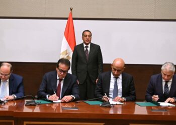 رئيس الوزراء يشهد توقيع بروتوكول تعاون مشترك لإنشاء وتطوير 5 مدارس تكنولوجيا تطبيقية مُتخصصة في صناعة الأدوية