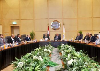 وزير النقل يترأس أعمال الجمعية العمومية العادية لشركة قناة السويس لتنمية الموانئ البحرية