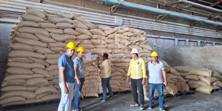 وزير الزراعة: 35 لجنة على مستوى الجمهورية للتفتيش على مخازن الأعلاف وخاماتها.. وإجراءات صارمة ضد المخالفين