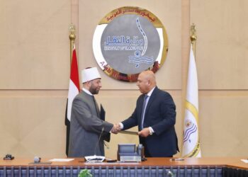 وزارتا النقل والأوقاف وقعتا بروتوكول تعاون لتعزيز الوعي الثقافي والديني لدى المواطنين بأخلاقيات استخدام الطرق