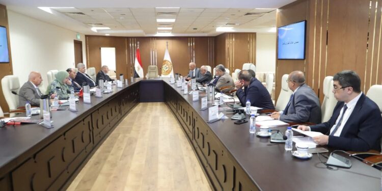 «صندوق إعانات الطوارئ للعمال»: 2.3 مليار جنيه دعمًا لـ 429.3 ألف عاملًا في3991 منشأة