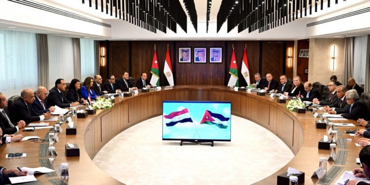 رئيسا وزراء مصر والأردن يترأسان أعمال الدورة الثالثة والثلاثين للجنة العليا المصرية الأردنية المشتركة