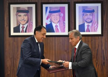 رئيسا وزراء مصر والأردن يشهدان توقيع 10 وثائق في مجالات تخدم تعزيز التعاون الثنائي بين البلدين