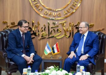 رئيس هيئة الدواء المصرية يستقبل السفير الأوزبكي لبحث سبل التعاون وتوسيع أسواق الدواء