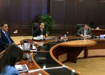 مدبولي يكلف المحافظين بالبدء على الفور بتشكيل لجان الحصر الخاصة بوحدات «الإيجار القديم»