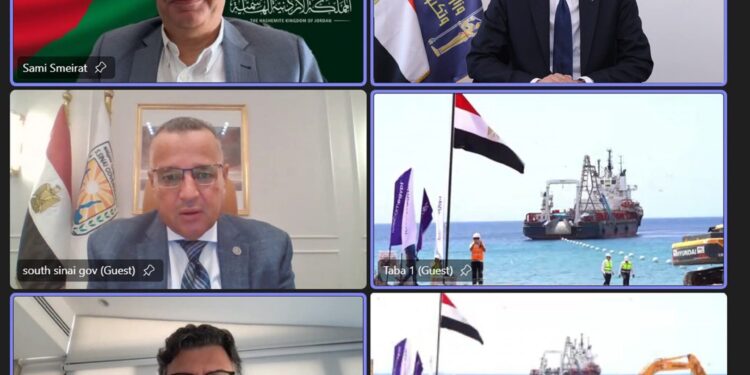 عبر تقنية الفيديوكونفرنس.. وزير الاتصالات ووزير الاقتصاد الرقمي والريادة الأردني يشهدان عملية إنزال الكابل البحري عالي السعة «كورال بريدج» بمدينة طابا 