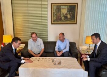 مصر تتسلم مجموعة من القطع الأثرية من هولندا تنتمي لحقب زمنية مختلفة من الحضارة المصرية القديمة