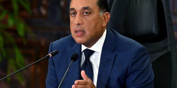 نيابة عن فخامة رئيس الجمهورية .. رئيس الوزراء يتوجه إلى اليابان للمشاركة في قمة «تيكاد 9»