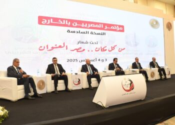 وزير الإسكان: يعلن بداية طرح المرحلة الثانية من مبادرة «بيتك في مصر» للمصريين بالخارج في سبتمبر المقبل