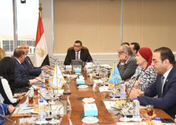 وزير الإسكان يلتقي وفدا من الجالية المصرية في الولايات المتحدة الأمريكية لاستعراض جهود الوزارة في تلبية احتياجاتهم والاستماع لآرائهم ومقترحاتهم