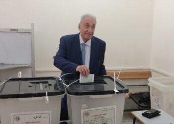 أمين عام حزب الجبهة يدلي بصوته في انتخابات الشيوخ.. ويؤكد: صوتك خنجر في صدر الجماعات الإرهابية