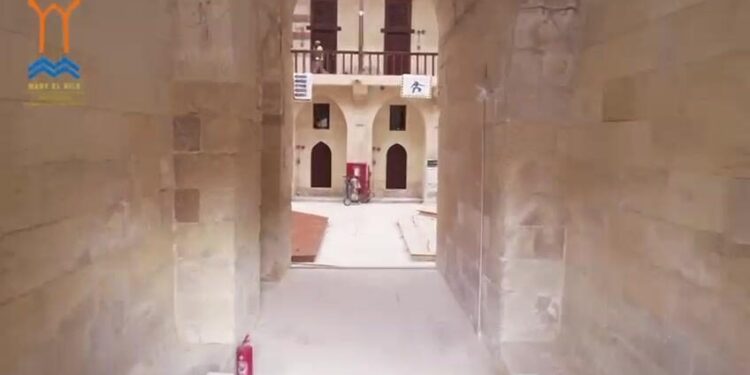 لوضعها على خريطة المزارات السياحية العالمية: رئيس «المركزي للتعمير» يتفقد الأعمال الأخيرة بوكالة «قايتباي» ضمن مشروعات تطوير القاهرة التاريخية