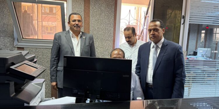 الغرفة التجارية بسوهاج توقع بروتوكول تعاون مع هيئة البريد المصري لتقديم خدمات متكاملة