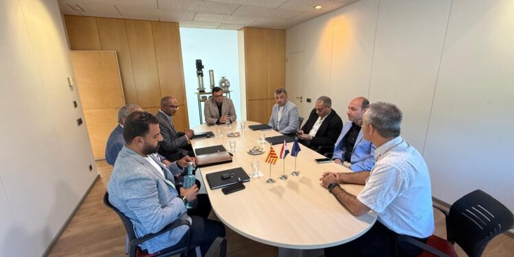 ضمن جهود الدولة لتوطين صناعة مستلزمات محطات المياه والصرف الصحي: وزير الإسكان يزور مصنع «هيدرو – Hydroo» للطلمبات في إسبانيا