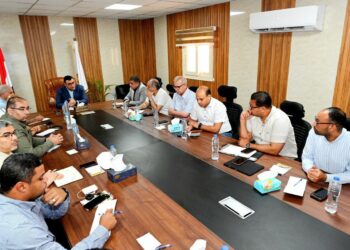 وزير الإسكان يستهل جولته اليوم بعقد اجتماع لمتابعة موقف تنفيذ المشروعات التنموية بالساحل الشمالى الغربي