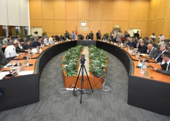 وزير الإسكان يعقد اجتماعه الدوري مع أعضاء البرلمان بمجلسيه النواب والشيوخ