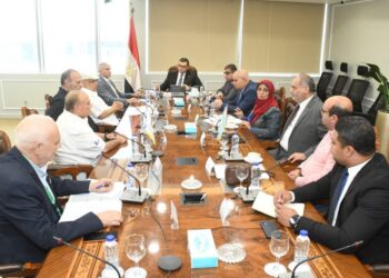 وزير الإسكان يلتقي رئيس وأعضاء جمعية مستثمري 6 أكتوبر