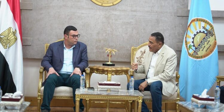 وزير الإسكان يصل محافظة مطروح لمتابعة موقف عدد من المشروعات بالمحافظة