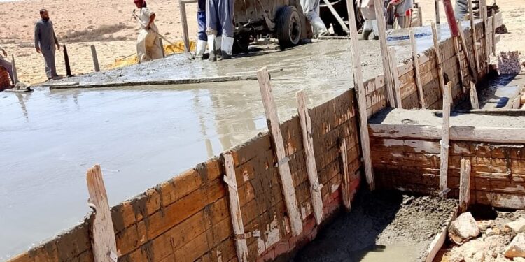 «بحوث الصحراء» ينفذ خزانات حصاد للمياه لتعظيم الاستفادة من الأمطار في مطروح