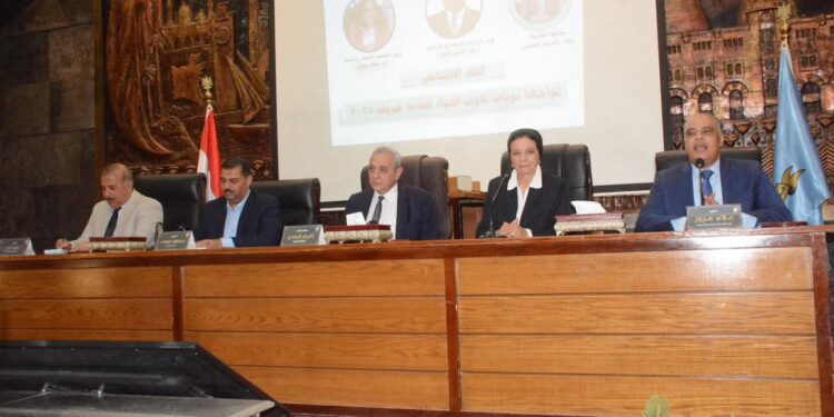 تنفيذا لتوجيهات «فاروق» .. «الزراعة» تواصل جهودها التنسيقية استعدادا لمواجهة حرق قش الأرز.. وتشارك في إجتماع موسع بمحافظة الغربية