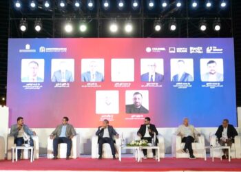 محمد منصور متحدثًا في ملتقى «بوابة استثمار البحر المتوسط MIG»