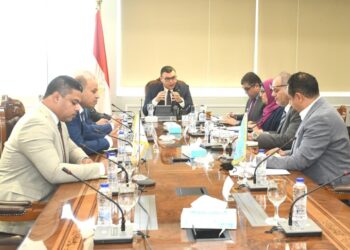 وزير الإسكان يتابع مشروع المماشى السياحية بمدينة 6 أكتوبر