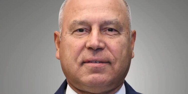 النقل: استمرار تلقي طلبات السائقين الراغبين في الانضمام للبرنامج التدريبي المجاني لتدريب وتأهيل سائقى الأتوبيسات والنقل الثقيل حتى بدء تنفيذ البرنامج يوم السبت 16/8/2025