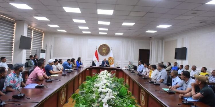 «العمل» مستمرة في فتح أسواق عمل بالخارج أمام الكوادر المصرية المدربة