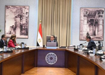 رئيس الوزراء: يوجه بسرعة إجراء حصر دقيق بجميع العقارات الآيلة للسقوط