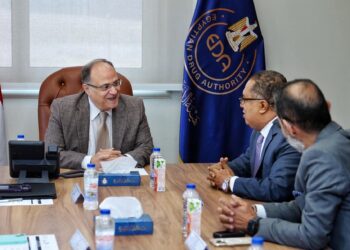  رئيس هيئة الدواء يعقد اجتماعًا مع شركة بيوجينيرك لتعزيز التعاون والاستثمار الدوائي