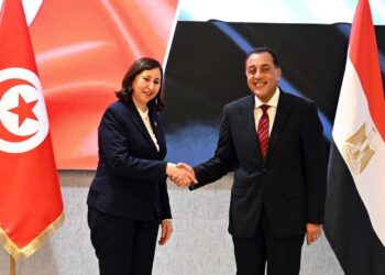 رئيسا وزراء مصر وتونس يشهدان توقيع 8 وثائق في عدد من مجالات التعاون المشترك